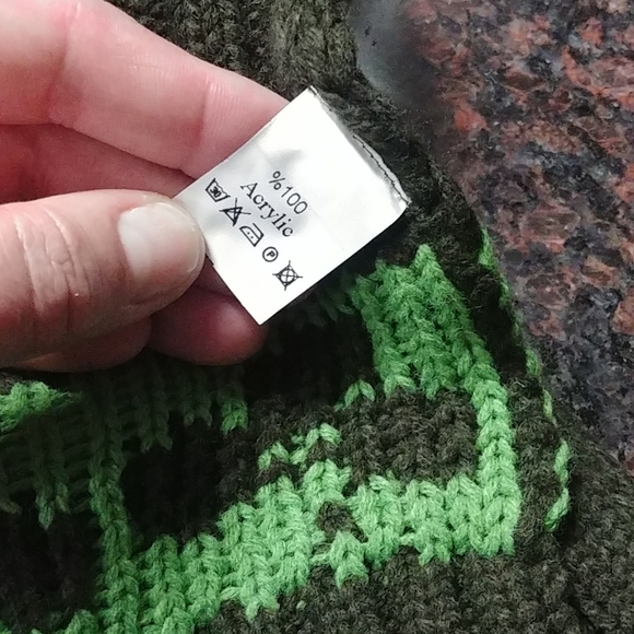 Glenrua green scarf from Ireland - Picture 4 of 5